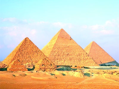 Piramitlere kızılötesi yolculuk