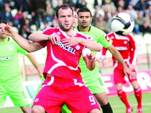 Deniz-İlhan Sivas'a Yıldız F.Bahçe'ye