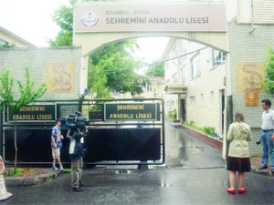 Şehremini Lisesi'nde 'domuz gribi' paniği 