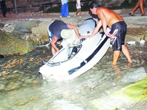 Jetski macerası canından ediyordu