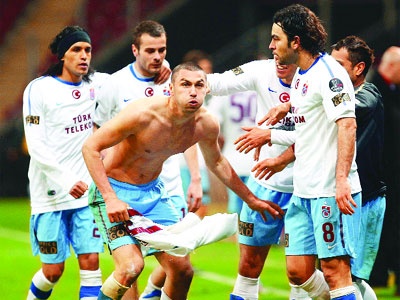 Şenol hocam beni silip kenara atmadı