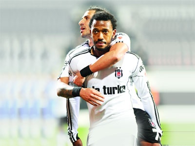 Kartal yolu yarıladı