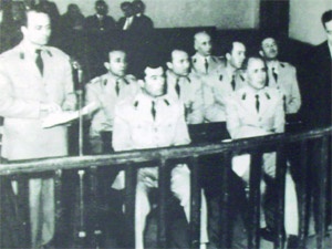 50 yıl önce de 9 subay tutuklanmıştı