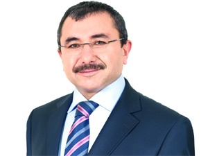 Yeni ilçeye çalışkan başkan