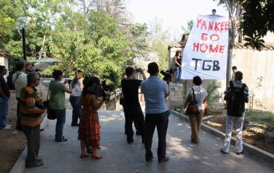 ABD askerlerine yumurtalı protesto