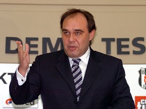 Beşiktaş'ın üzerinde oyunlar oynanıyor 