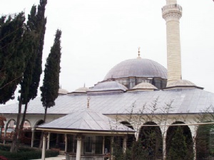 Rüstem Paşa Camii 454 yıldır dimdik ayakta