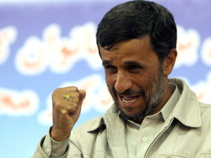 Zinde bad Ahmedinejad!