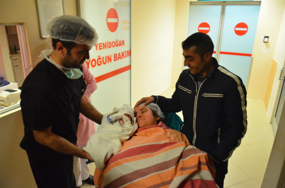 İşte yeni yılın ilk bebeği Yeni Şafak