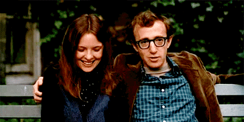 Woody Allen
Woody Allen Oscar'ı oldukça sık atlayan bir yönetmen. Hatta 1978 yılında Annie Hall ile En İyi Yönetmen, En İyi film ve En İyi Özgün Senaryo ödüllerini aldığında bile törene katılmamıştı.