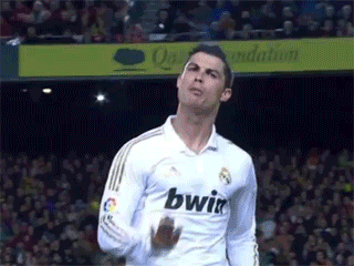 Ronaldo’ya 5 maç ceza

                                    Ronaldo’ya 5 maç ceza

  
Barcelona ile Real Madrid arasında oynanan Süper Kupa finali ilk maçında kırmızı kart gören Cristiano Ronaldo, 5 maç ceza aldı. İspanya Futbol Federasyonu’ndan yapılan açıklamada, Portekizli yıldız oyuncunun aldığı 5 maçlık cezanın 1’inin gördüğü kırmızı kart sebebiyle, 4’ünün ise hakemi ittirdiği gerekçesiyle verildiği belirtildi. Ronaldo ve Real Madrid’in söz konusu cezaya itiraz hakları bulunuyor.
                                
