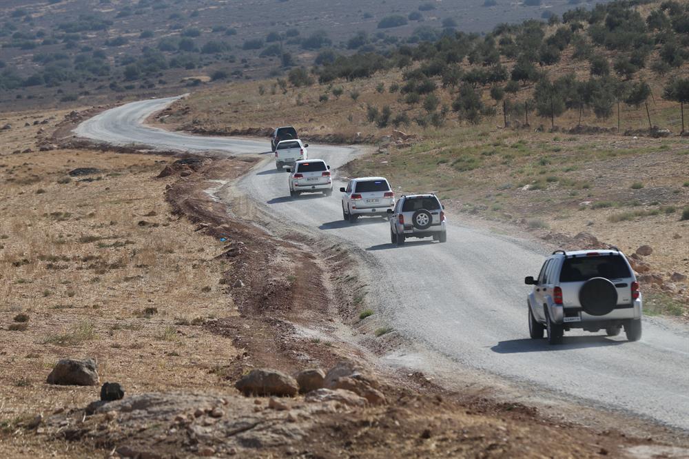 Turkey deploys command units, armored vehicles along Syrian border
