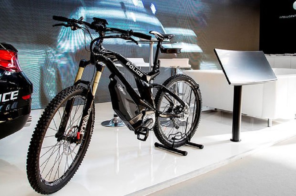 Dunyanin Ilk Akilli Polis Bisikleti Ekin Bike Patrol