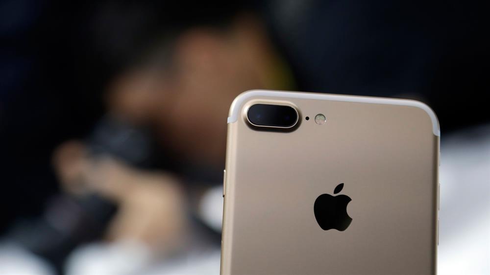 iphone un gizlice fotograf cekmesi