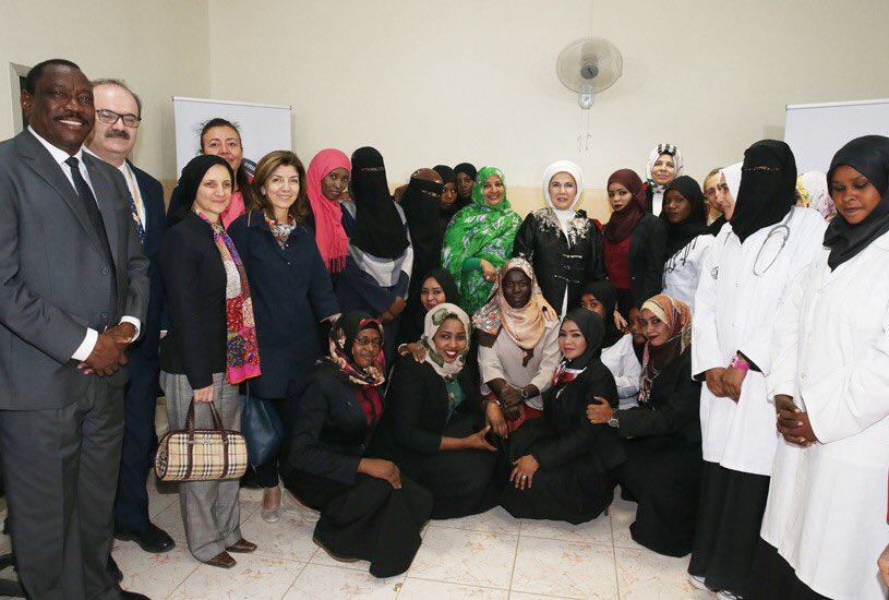 Turkish First Lady Emine Erdoğan met with her Sudanese counterpart Widad Babiker Omer in Khartoum, Sudan on Sunday. She also met with female Sudanese lawmakers on the sidelines of the official visit to the African country.

