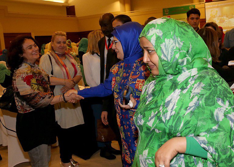 Turkish First Lady Emine Erdoğan met with her Sudanese counterpart Widad Babiker Omer in Khartoum, Sudan on Sunday. She also met with female Sudanese lawmakers on the sidelines of the official visit to the African country.

