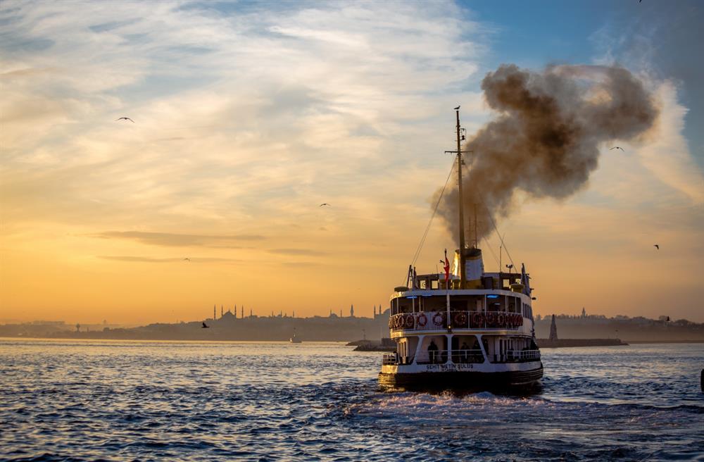 istanbul da bazi vapur seferleri iptal yeni safak