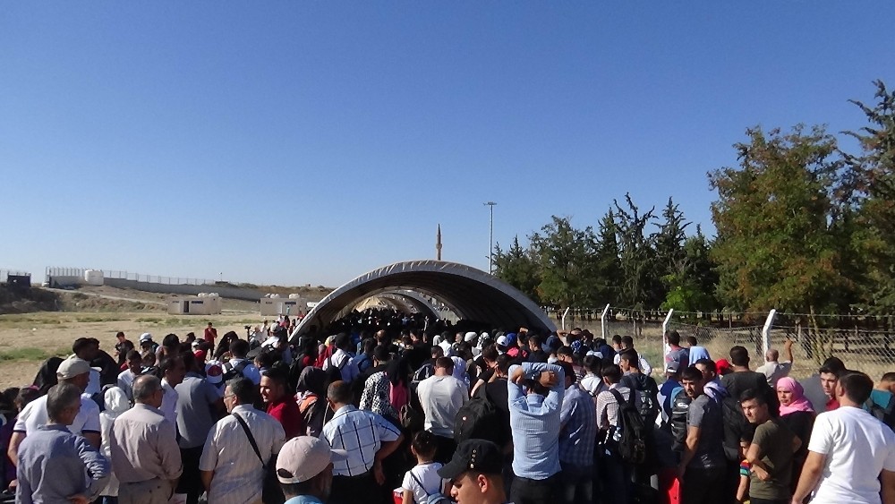 Over 22,000 Syrians in Turkey return home for Eid holiday