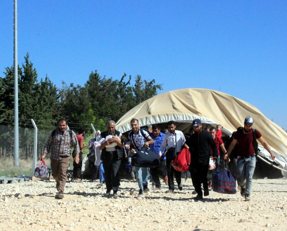 Over 22,000 Syrians in Turkey return home for Eid holiday