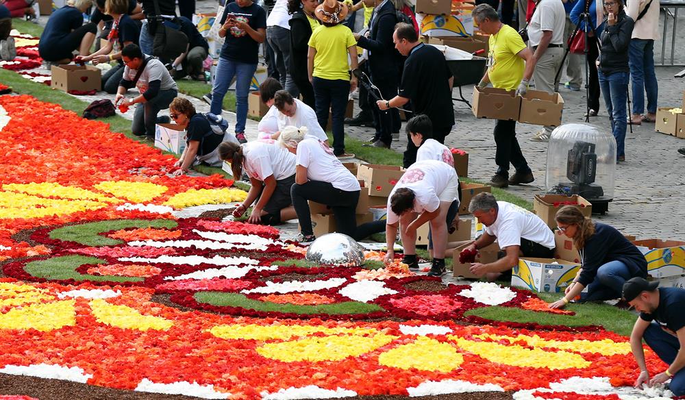 Flower Carpet laid at Grand Place Square