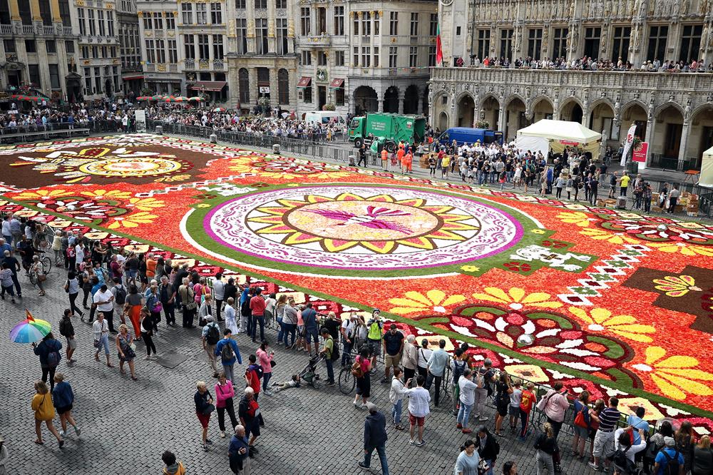 Flower Carpet laid at Grand Place Square