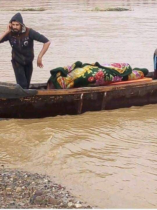 Flash floods in northern Iraq have killed at least nine people, including women and children, and severely damaged thousands of homes, officials said Friday.

