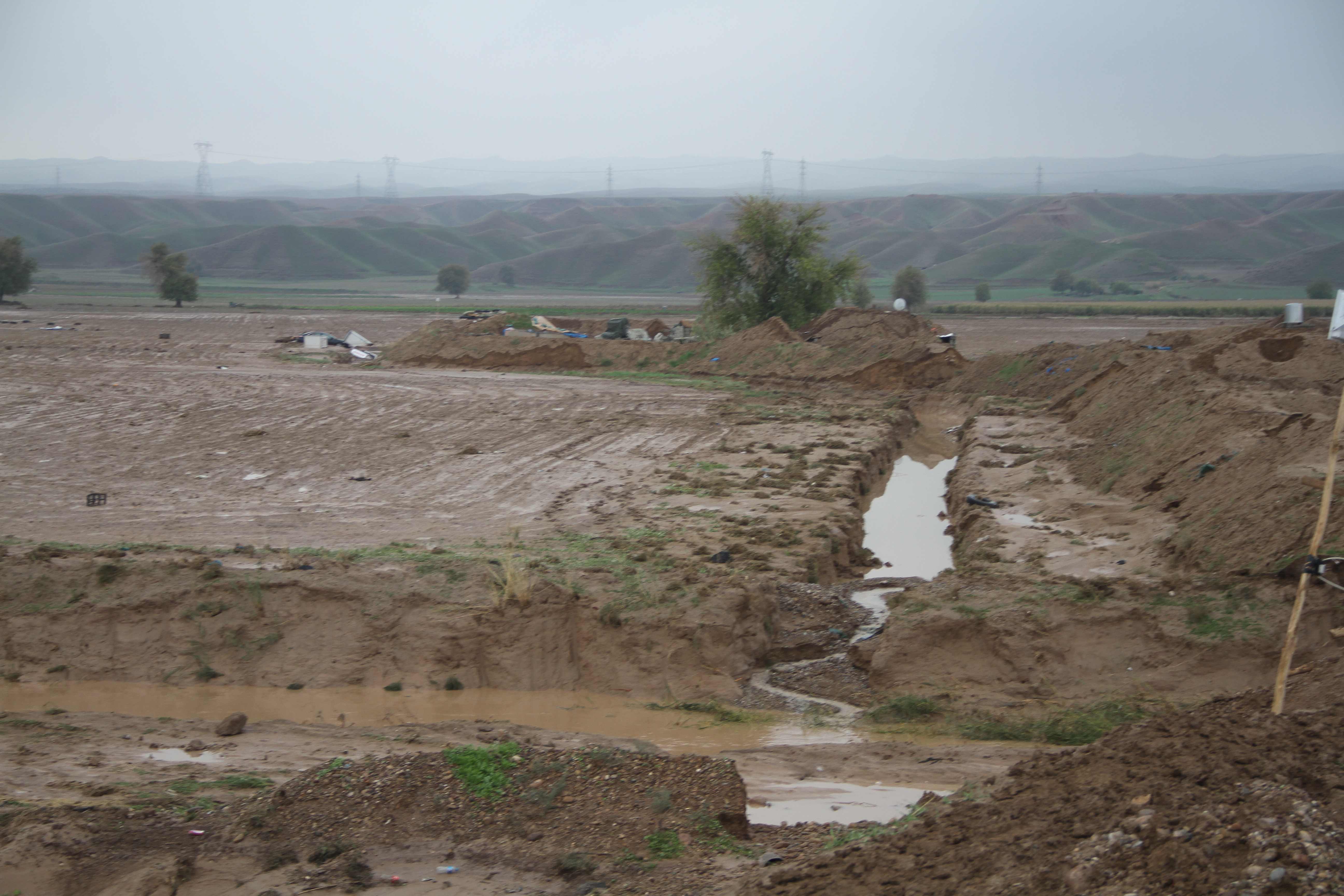 Flash floods in northern Iraq have killed at least nine people, including women and children, and severely damaged thousands of homes, officials said Friday.


