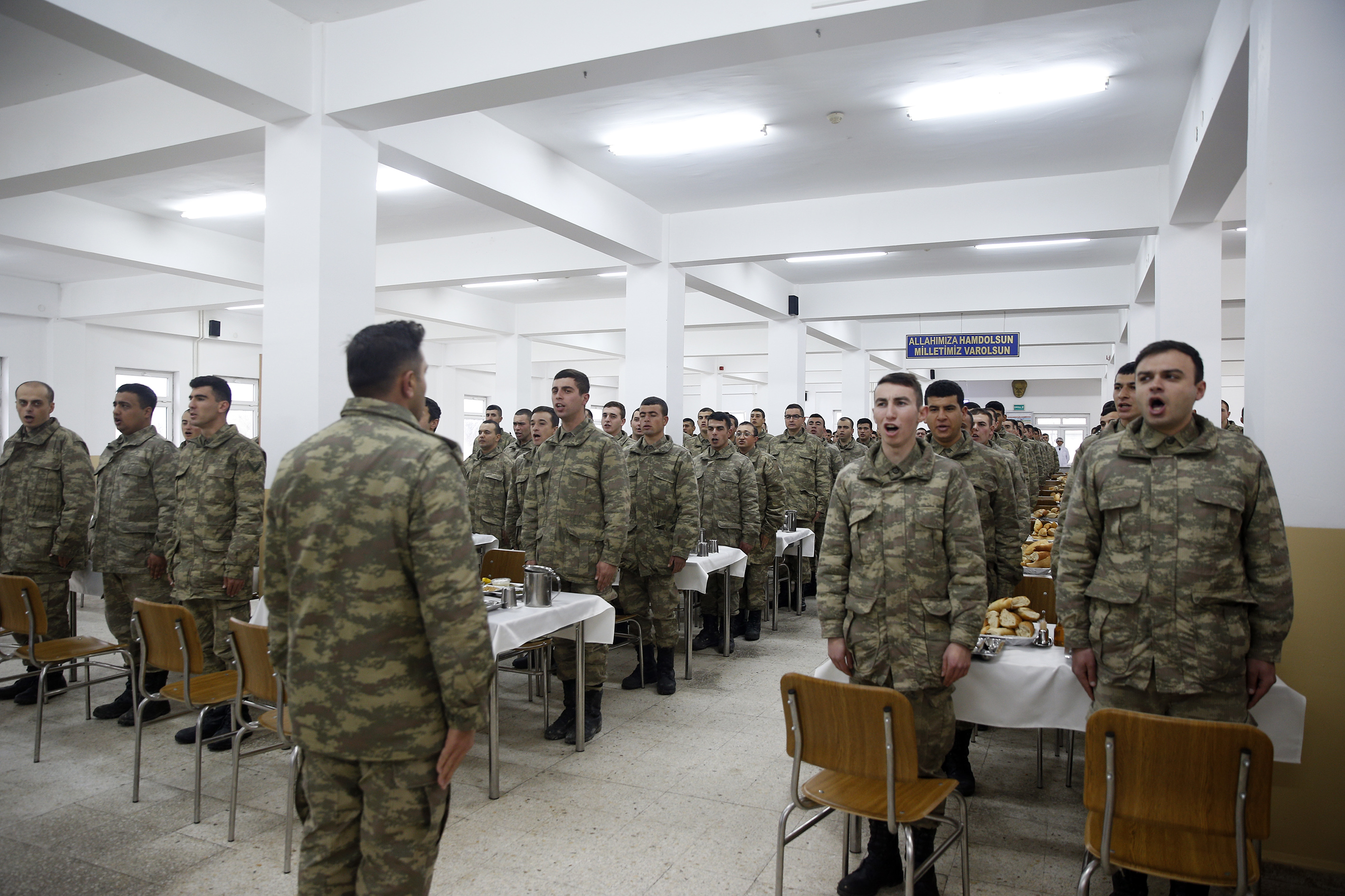 bedelli askerler nasil egitim aliyor bedellilerin egitimi goruntulendi yeni safak