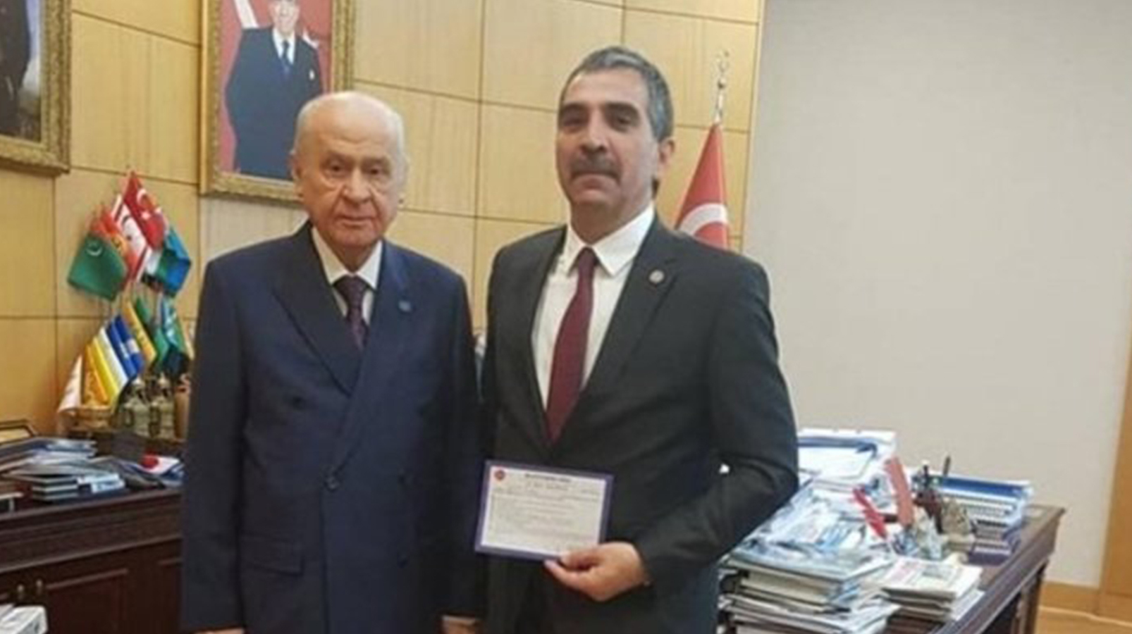 Eyyuy Yildiz Devlet Bahceli Nin Danismani Oldu
