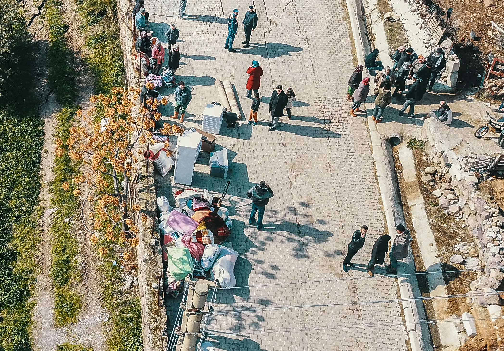 İzmir�de toprak kayması sonucu 12 ev tahliye edildi Yeni Şafak