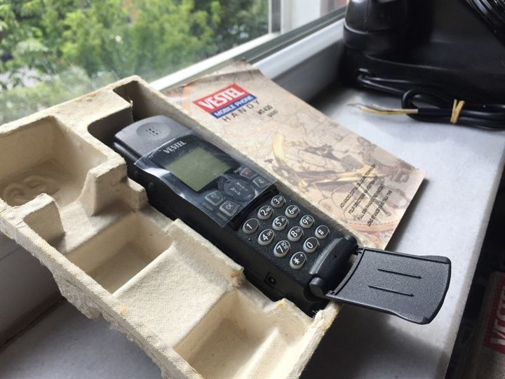 A Turkish mobile phone technician living in Istanbul has collected a total of 2,000 mobile phones in 15 years. Ekrem Karagüdekoğlu, a citizen of Istanbul, said that he sleeps in the same room where he stores the most precious devices of his collection. Alongside vintage models, the collection also includes an exact replica of a phone used in hit "The Matrix Reloaded" movie in 2003. The mobile phone enthusiast has currently put his entire collection up for sale for €2,5 million euros.