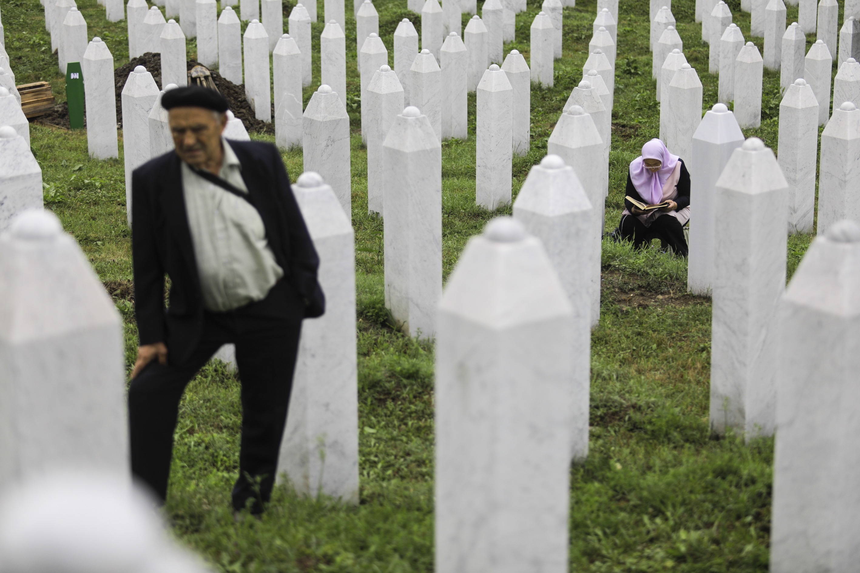 Srebrenitsa'da ne oldu? - Yeni Şafak