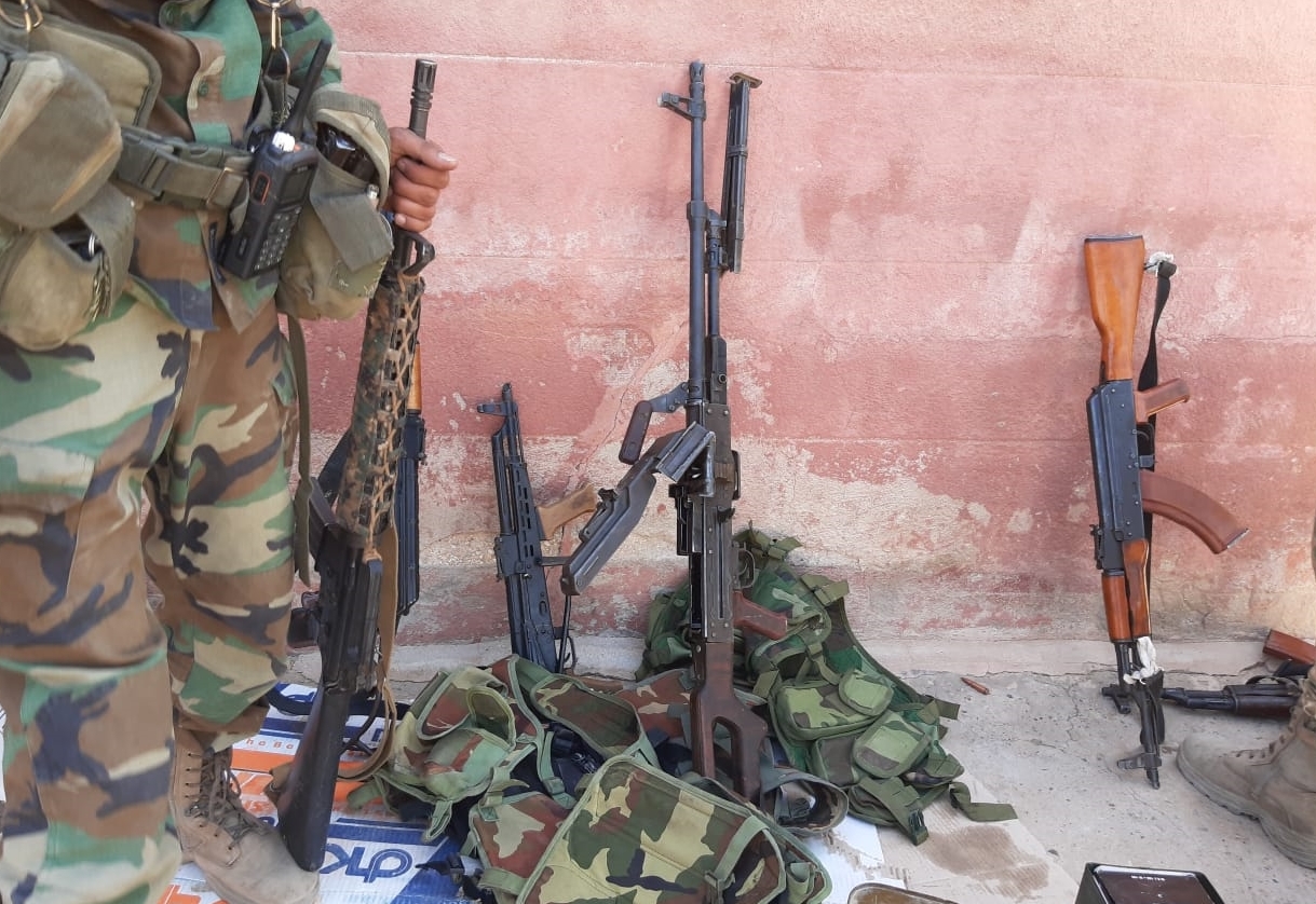 koyler teroristlerden arindiriliyor tel abyad da ypg pkk lilar silahlarini birakarak kacti yeni safak