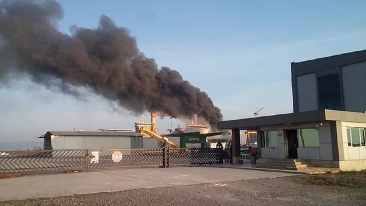 Yalova Son Dakika Haberleri Yalova Da Tersanenin Boya Deposunda Cikan Yangin Sonduruldu