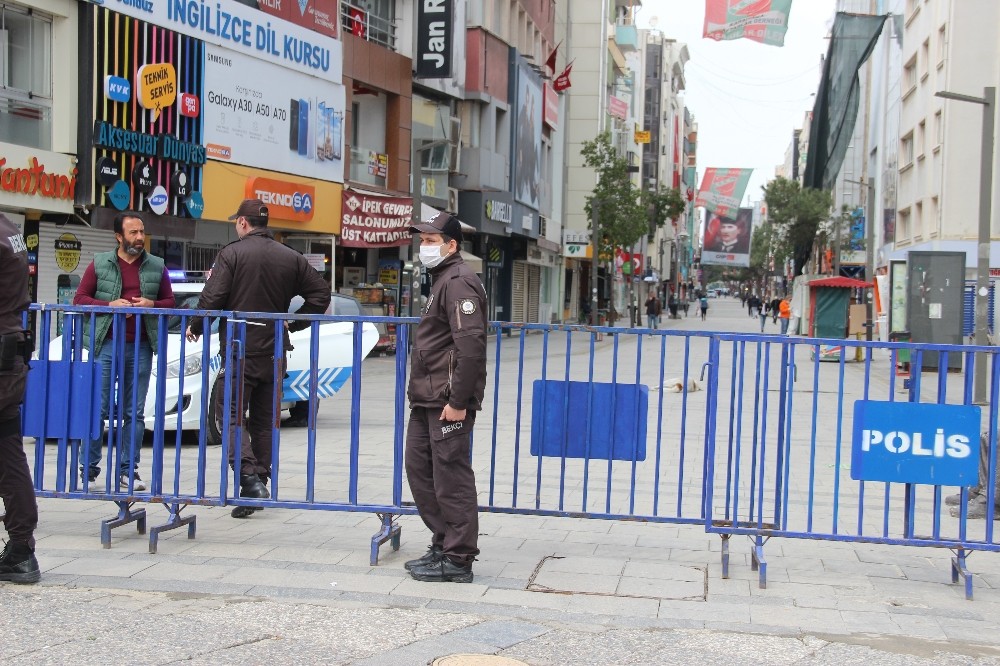 Bucak Ta Bir Sokak Ve Site Karantina Altina Alindi Burdur Haberleri