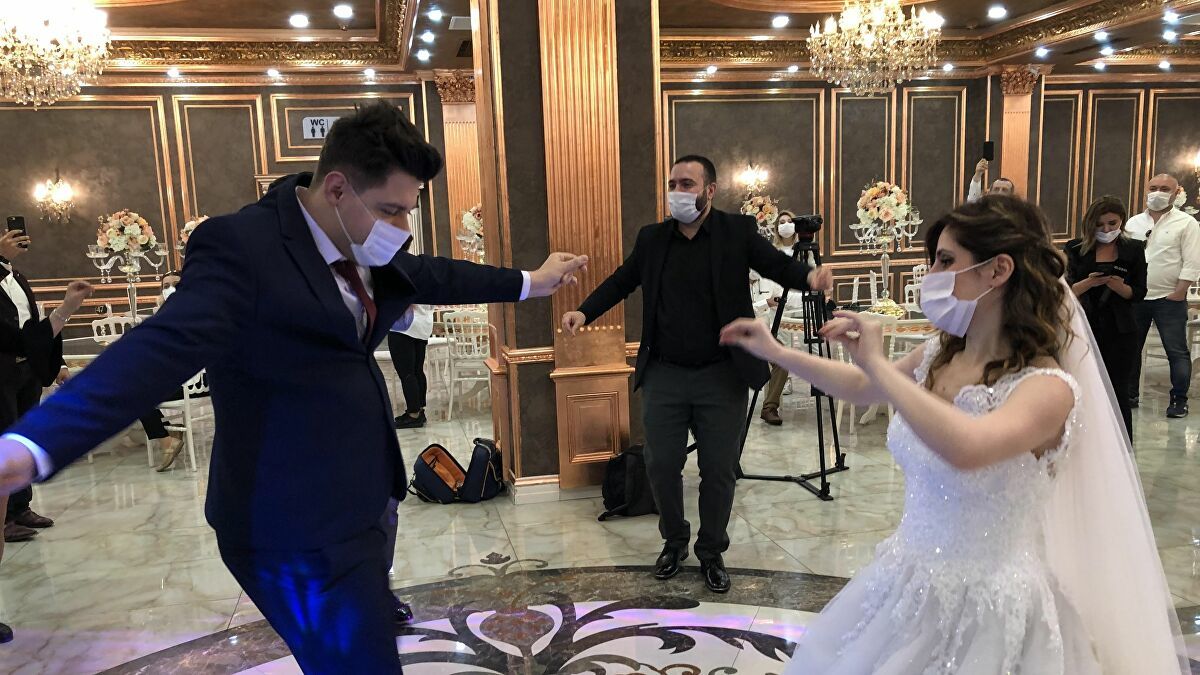 Erdogan Tarihi Acikladi Telefonlar Kitlendi On Binlerce Cift Dugun Yapacak