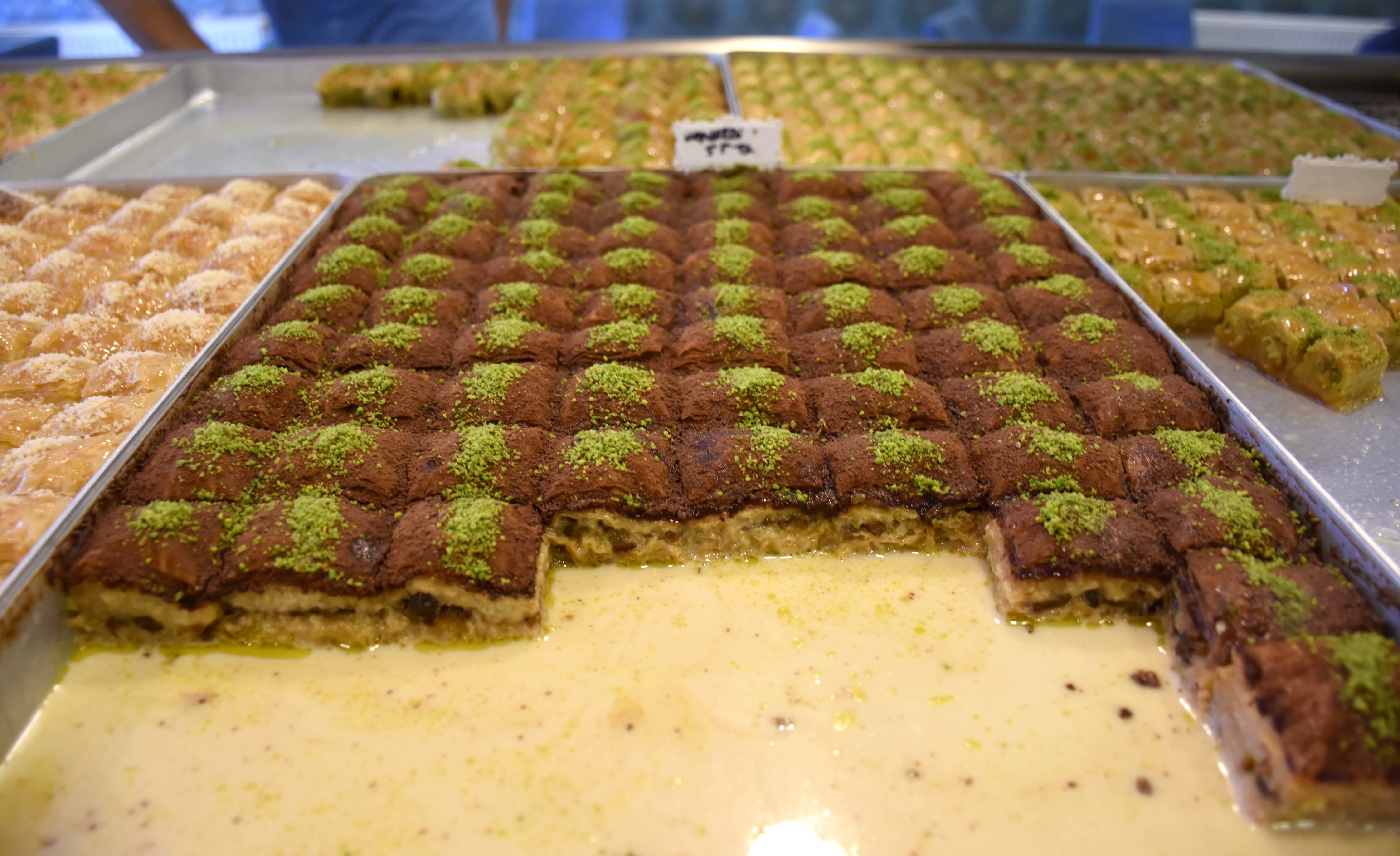 Turkish baklava makers busy ahead of Eid