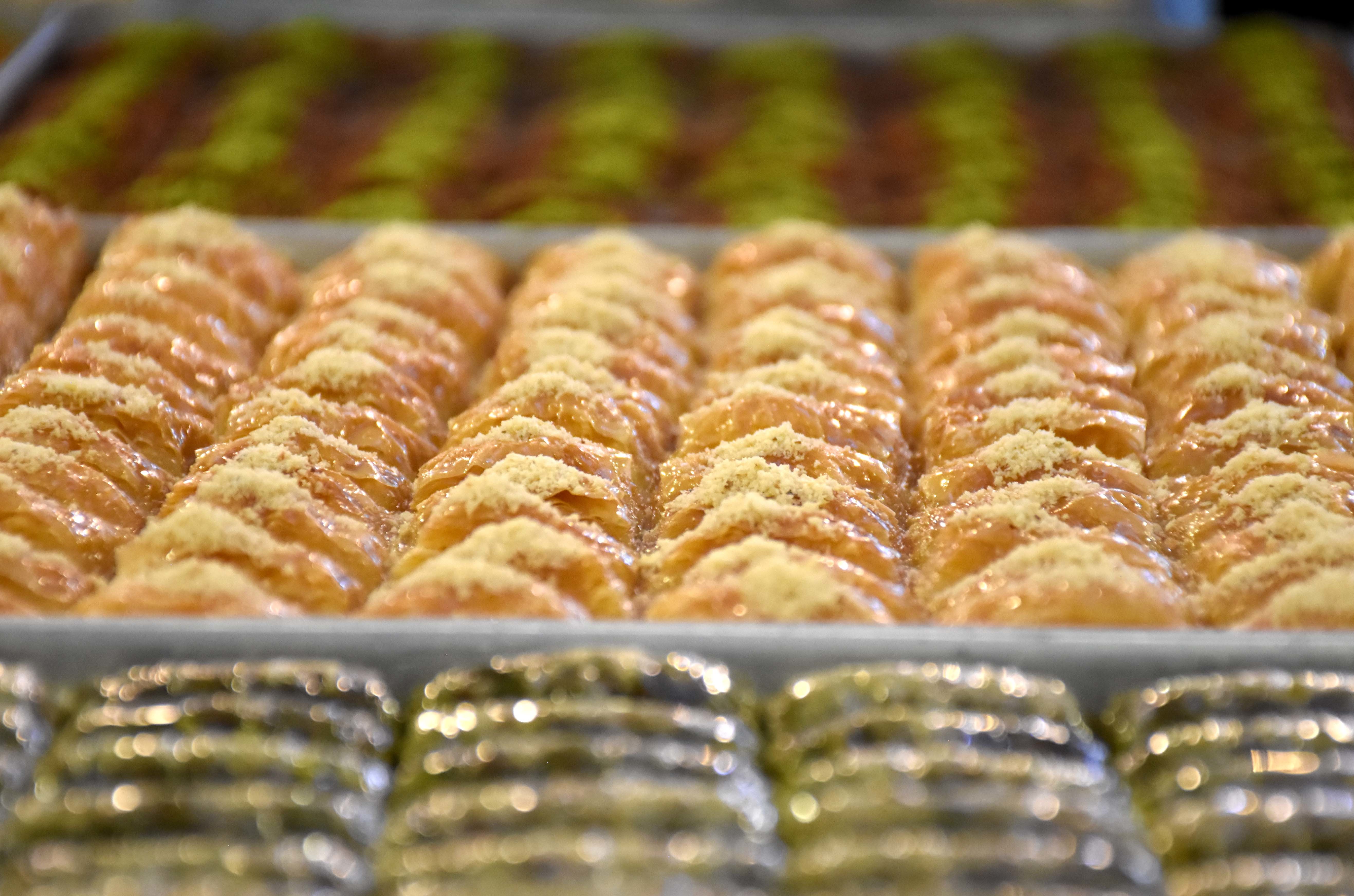 Turkish baklava makers busy ahead of Eid