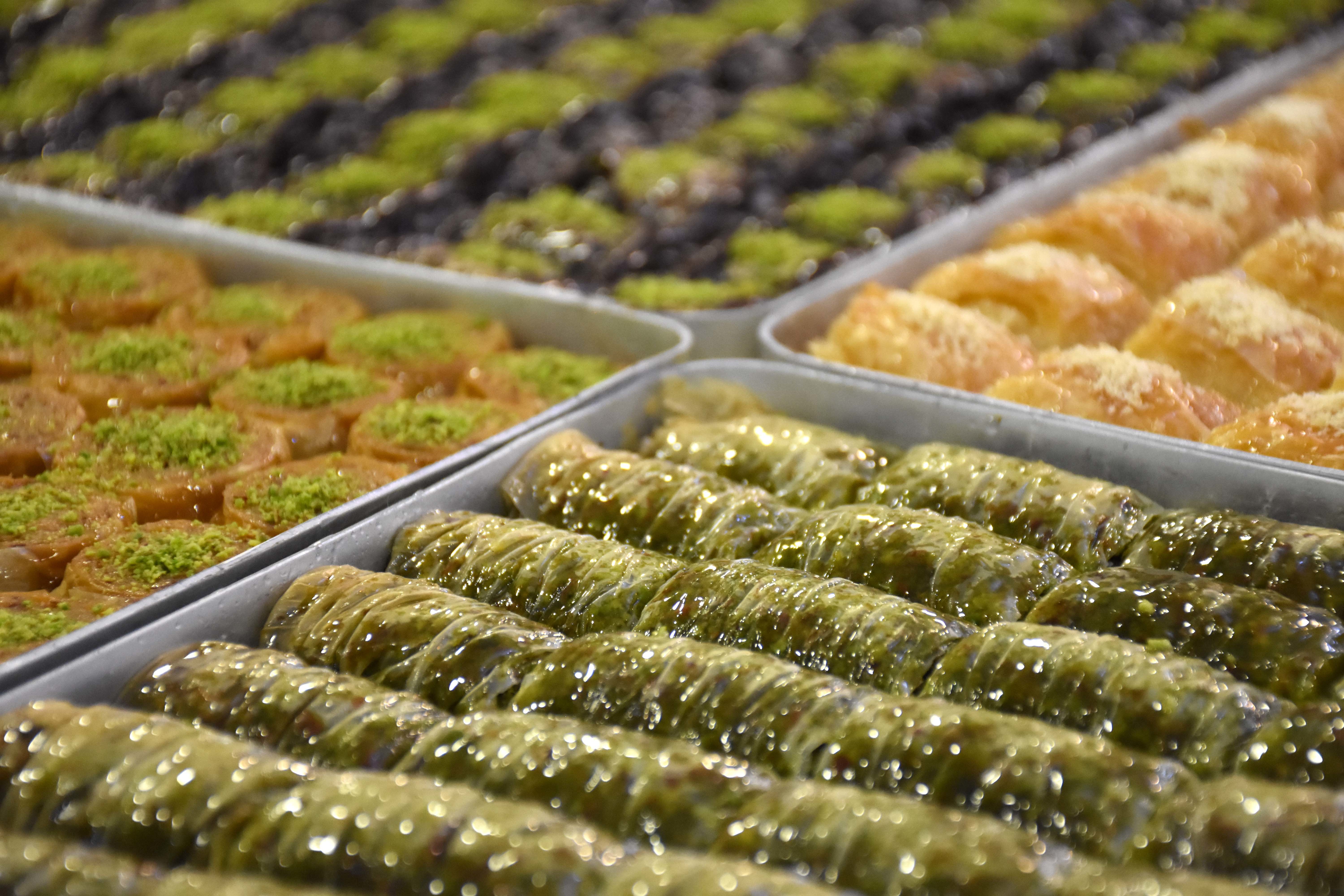 Turkish baklava makers busy ahead of Eid