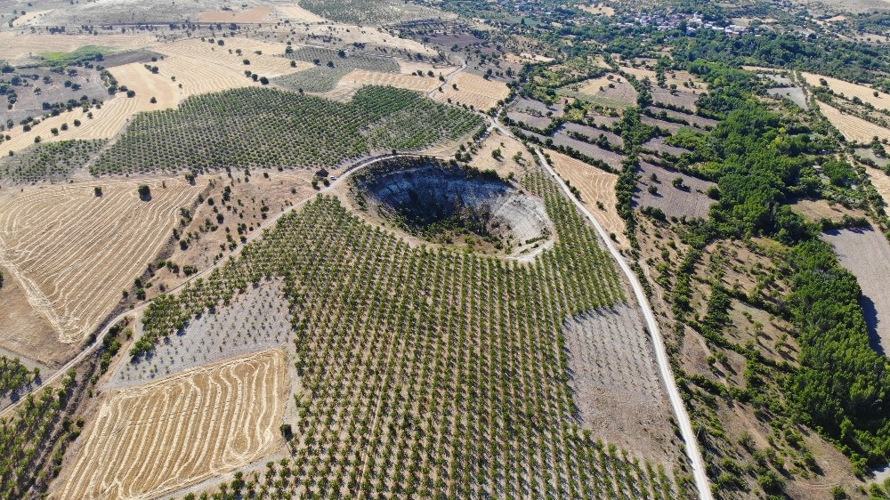Izmir De Meteor Dustu Iddiasi Ortaligi Karisti Ilk Aciklama Manisa Dan Geldi Yeni Safak