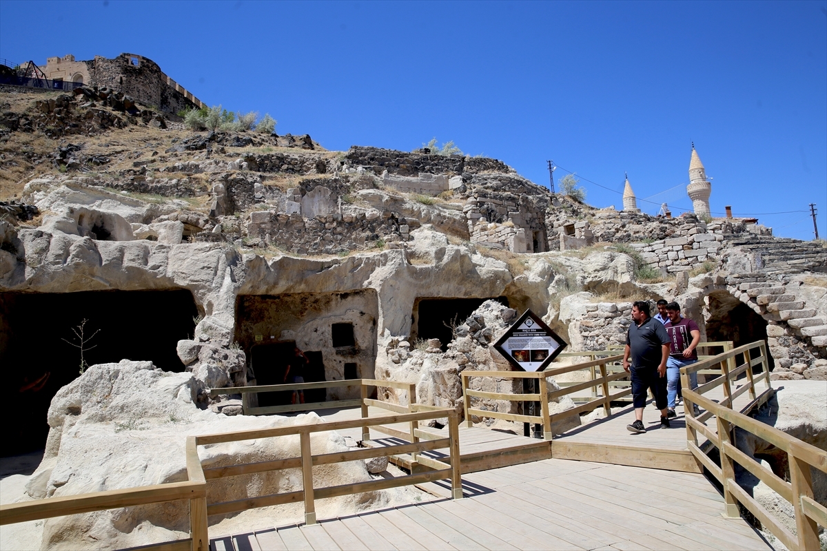 Historical slope settlement Kayasehir in Turkey's Nevsehir