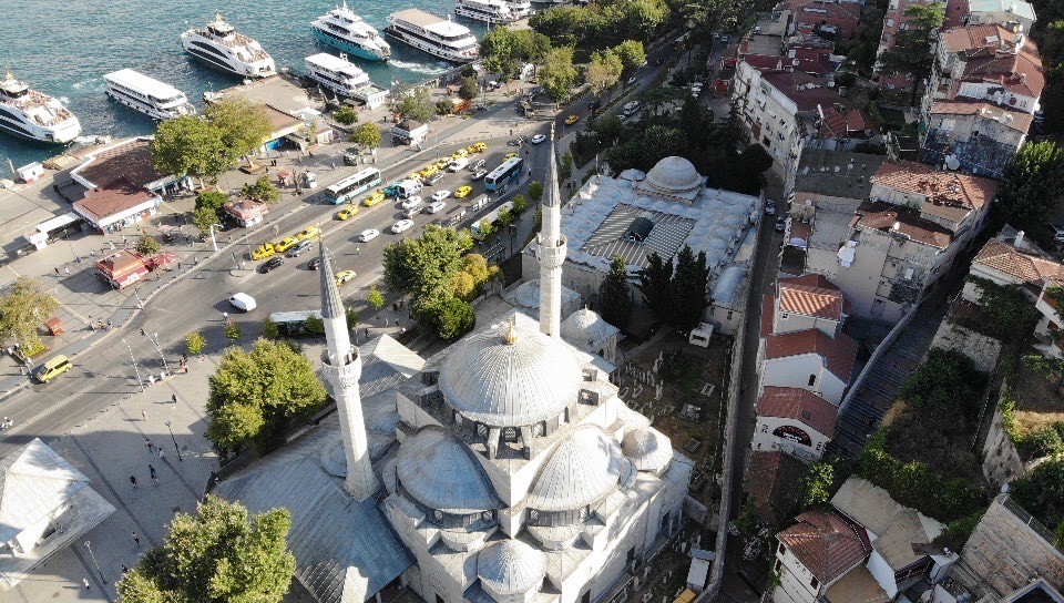 https www yenisafak com gundem galata kulesinde sonradan yapilan duvarin hiltili yikimina bakanlik mudahale etti 3552844
