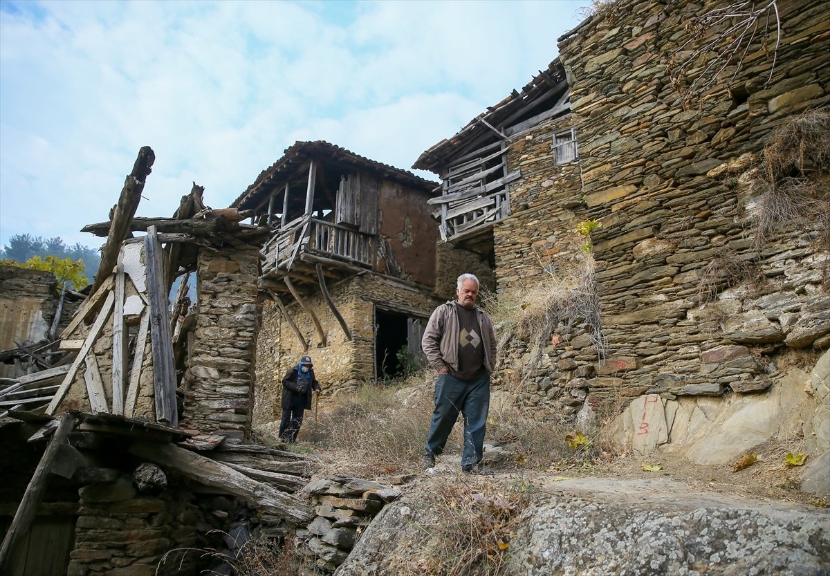 Izmir's 'ghost village' Lubbey to be brought into tourism