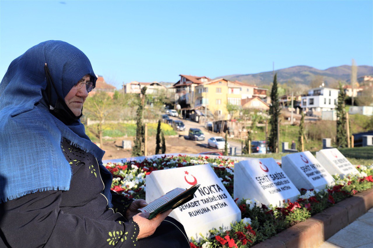 Başiskele'de Ermeni çetelerin katlettiği Hüseyin Kaptan ve ailesinin şehitliği ziyarete açıldı - Yeni Şafak