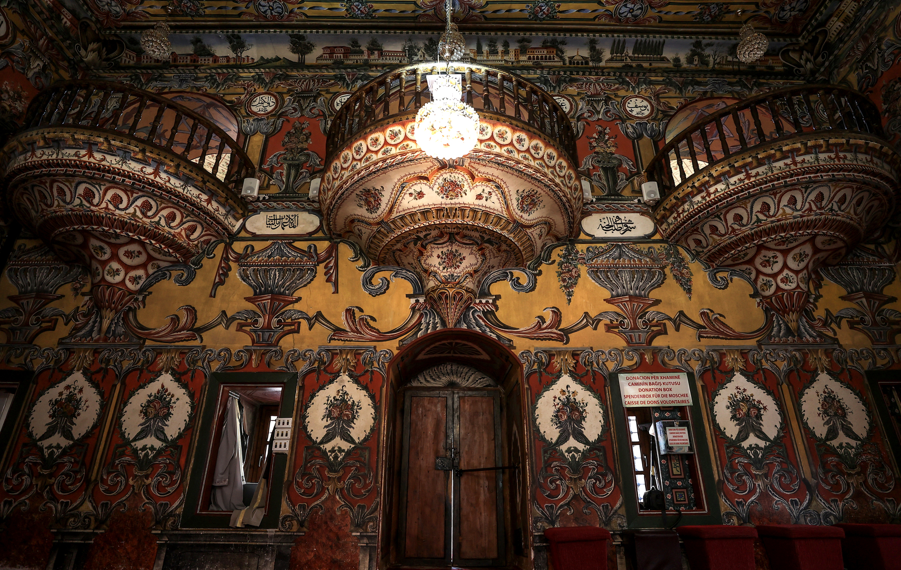 Kuzey Makedonya'da bir çiçek: Alaca Camii