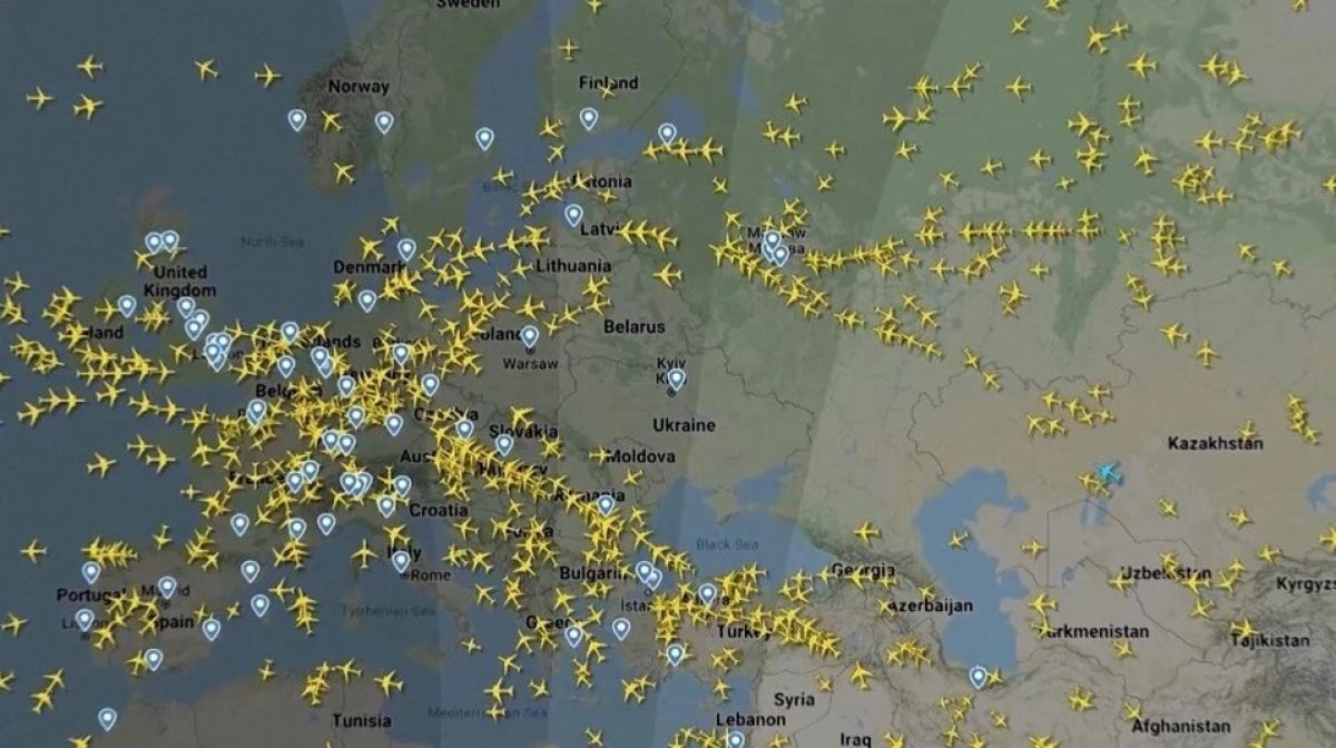 Uluslararası uçuş trafiği durdu: Ukrayna semalarında tek bir uçak yok