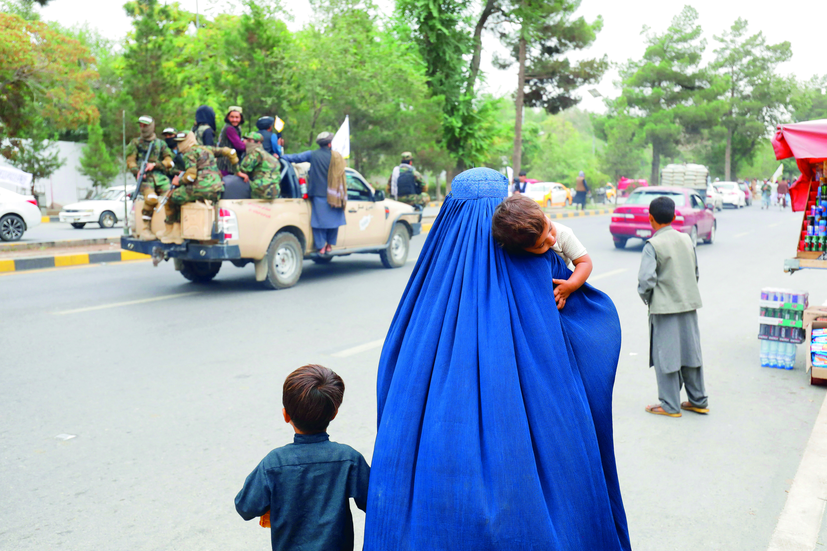 Yaptırımlar kıskacında Afganistan: Taliban yönetiminde 1 yıl geçti