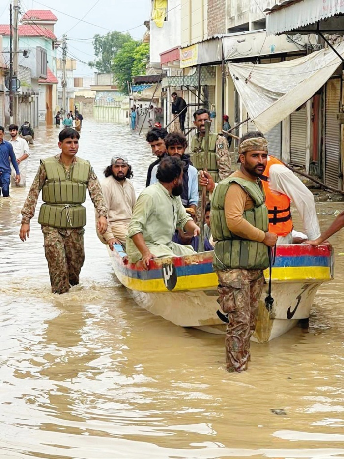 Pakistan’da Muson felaketi: Sel suları 2,5 ayda binden fazla can aldı