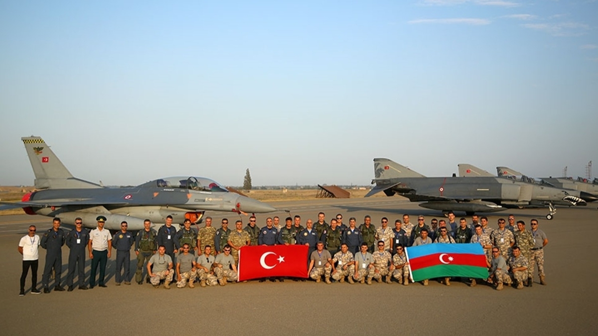 Türk ve Azerbaycan birliklerinden ortak tatbikat