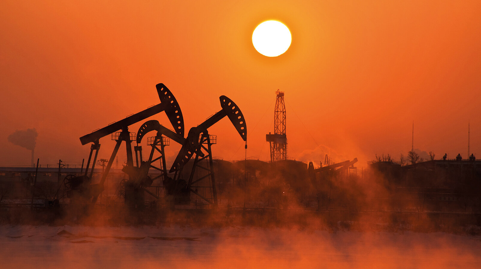 OPEC grubu petrol üretimini azaltma kararı aldı